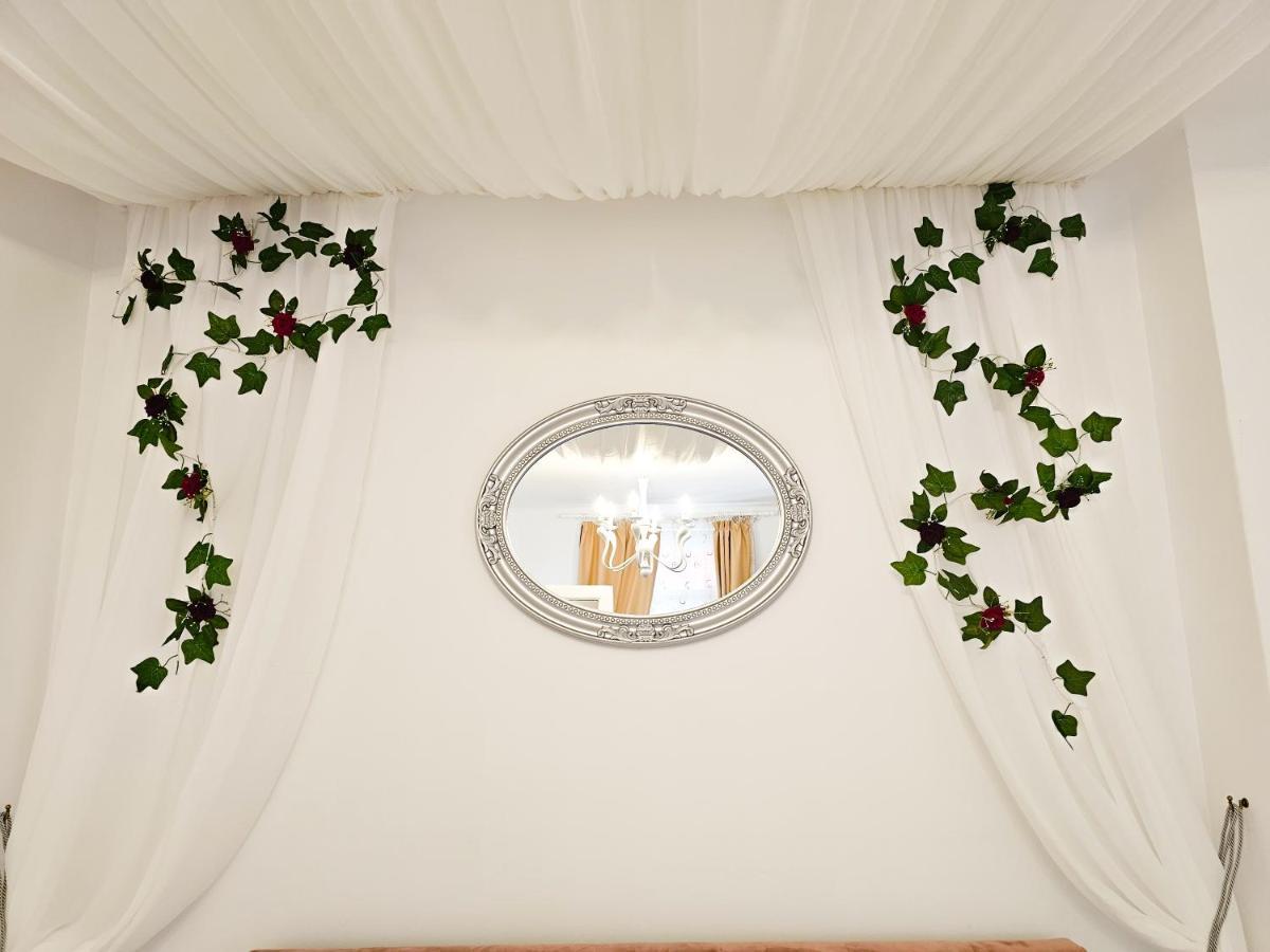 Marigold Boutique Apartment Brasov Luaran gambar